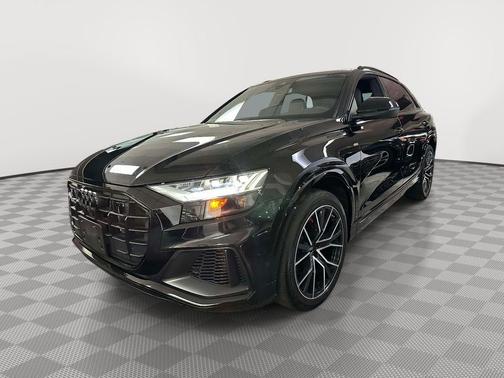 Mythos Black Metallic 2023 Audi Q8 55 Premium Plus