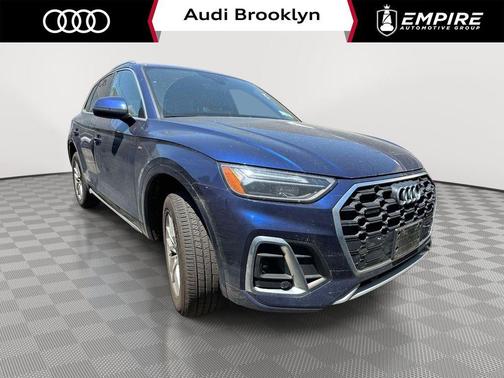 Navarra Blue Metallic 2024 Audi Q5 45 S line quattro Premium