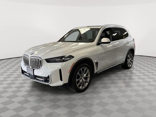 Alpine White 2024 BMW X5 xDrive40i
