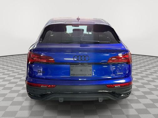 Ultra Blue Metallic 2023 Audi Q5 Sportback 45 S line quattro Premium