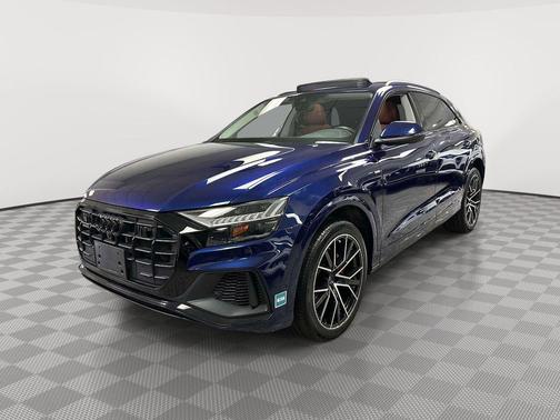 Navarra Blue Metallic 2023 Audi Q8 55 Premium Plus
