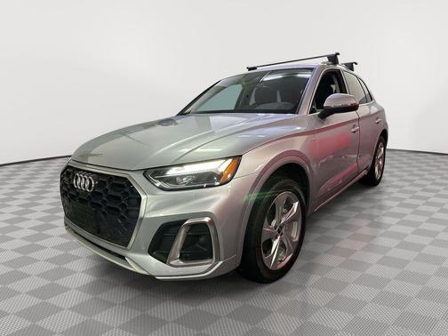 Florett Silver Metallic 2023 Audi Q5 45 S line quattro Premium