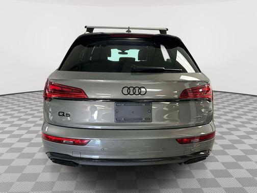 Chronos Gray Metallic 2023 Audi Q5 45 S line quattro Premium