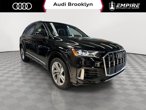 Mythos Black Metallic 2022 Audi Q7 55 Premium Plus