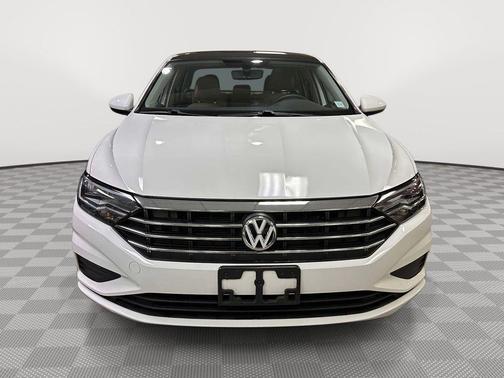 Pure White 2021 Volkswagen Jetta 1.4T SE