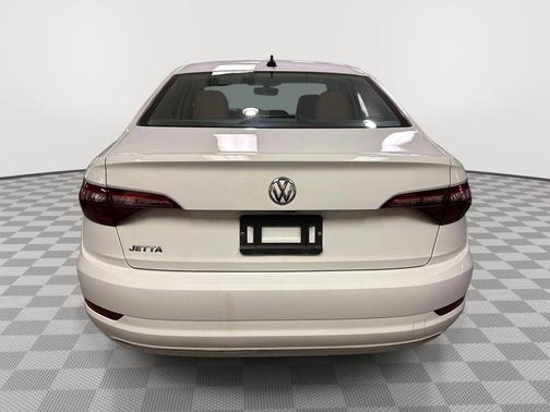 Pure White 2021 Volkswagen Jetta 1.4T SE