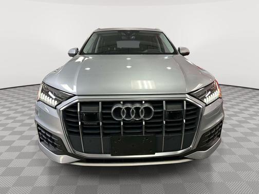 Florett Silver Metallic 2021 Audi Q7 55 Prestige
