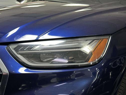 Navarra Blue Metallic 2022 Audi Q5 45 S line quattro Premium