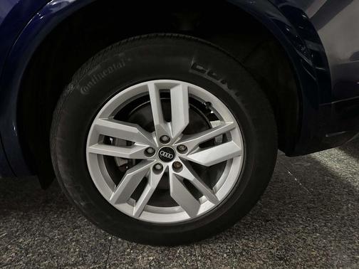 Navarra Blue Metallic 2022 Audi Q5 45 S line quattro Premium