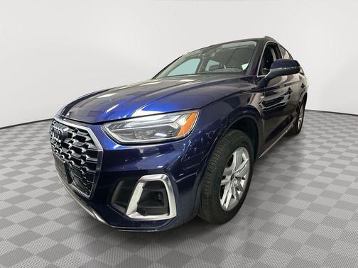 Navarra Blue Metallic 2022 Audi Q5 45 S line quattro Premium