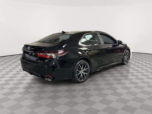 Midnight Black Metallic 2023 Toyota Camry SE