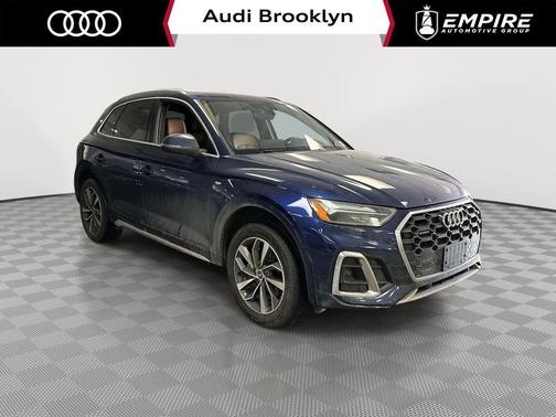 Navarra Blue Metallic 2023 Audi Q5 45 S line quattro Premium
