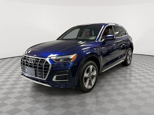 Navarra Blue Metallic 2023 Audi Q5 40 Premium