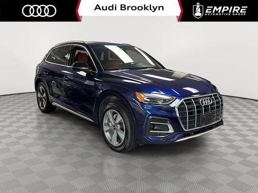 Navarra Blue Metallic 2023 Audi Q5 40 Premium