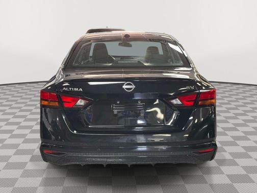 Black 2024 Nissan Altima 2.5 SV