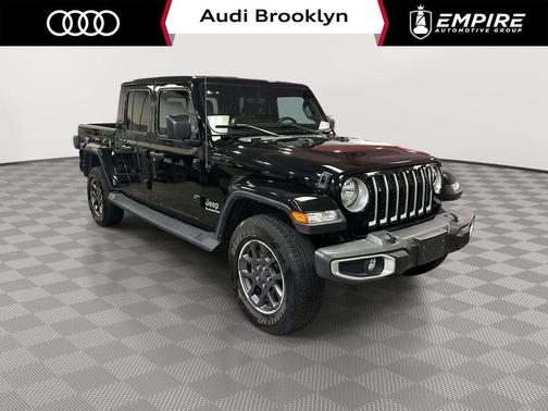 Black Clearcoat 2021 Jeep Gladiator Overland