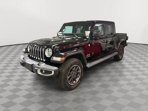 Black Clearcoat 2021 Jeep Gladiator Overland
