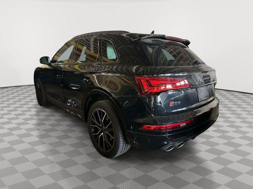 Mythos Black Metallic 2023 Audi SQ5 3.0T Premium Plus