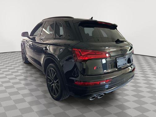 Mythos Black Metallic 2023 Audi SQ5 3.0T Premium Plus