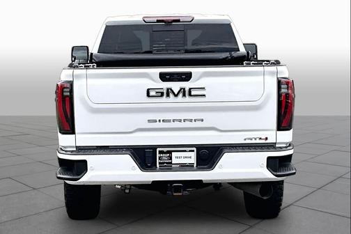 Summit White 2024 GMC Sierra 2500 AT4