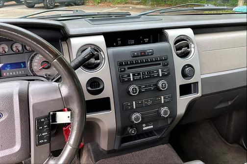Tuxedo Black 2010 Ford F-150 XLT SuperCab