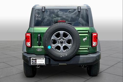 Eruption Green Metallic 2025 Ford Bronco Big Bend