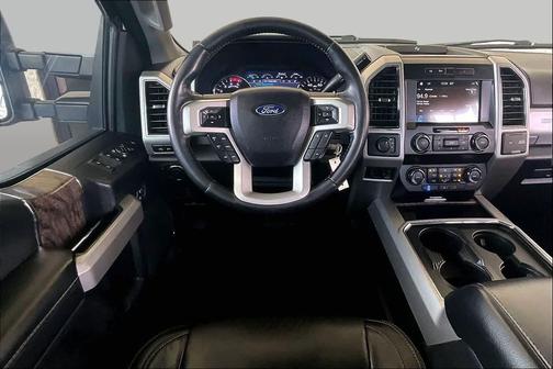Oxford White 2019 Ford F-250 Lariat
