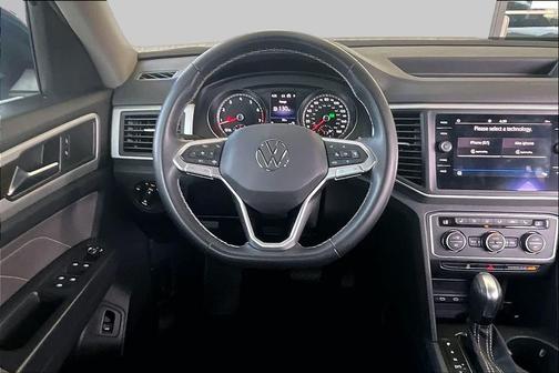 Platinum Gray Metallic 2021 Volkswagen Atlas 3.6L SE w/Technology