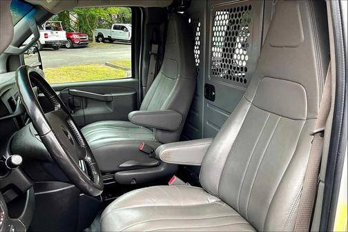 2022 GMC Savana 2500 Work Van