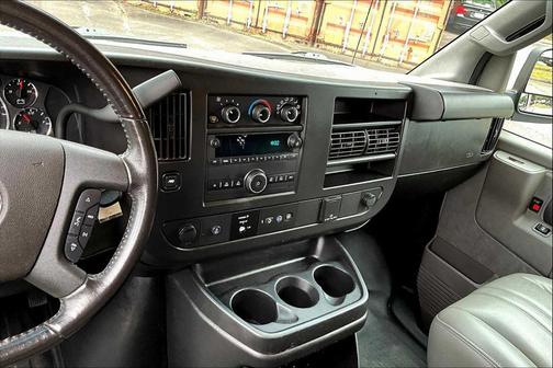2022 GMC Savana 2500 Work Van