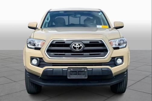 2017 Toyota Tacoma SR5