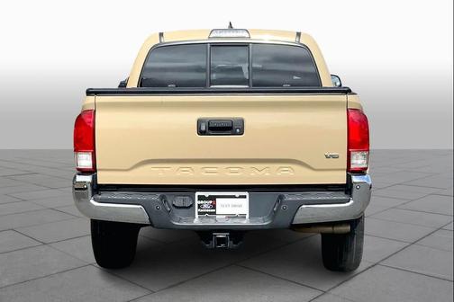 2017 Toyota Tacoma SR5