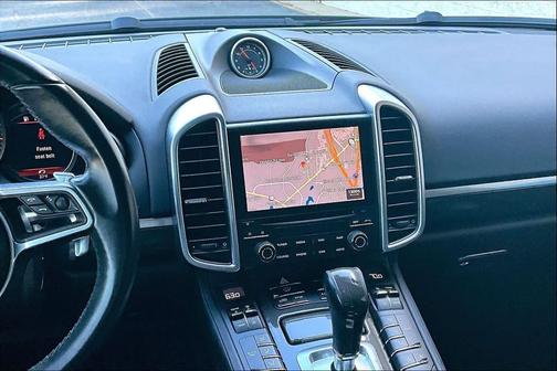 2017 Porsche Cayenne Platinum Edition