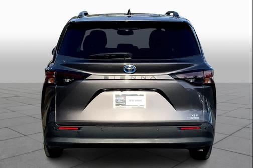 2024 Toyota Sienna XLE 7 Passenger