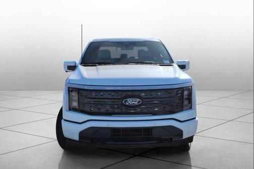 2025 Ford F-150 Lightning Platinum
