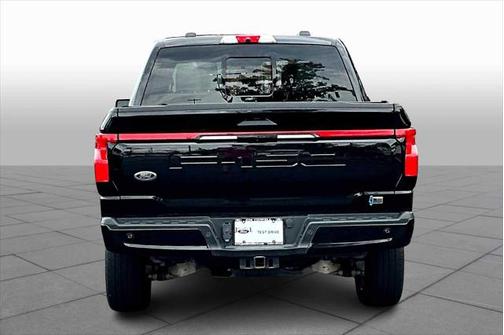 2022 Ford F-150 Lightning Platinum