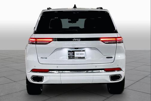 Bright White Clearcoat 2023 Jeep Grand Cherokee 4xe Overland