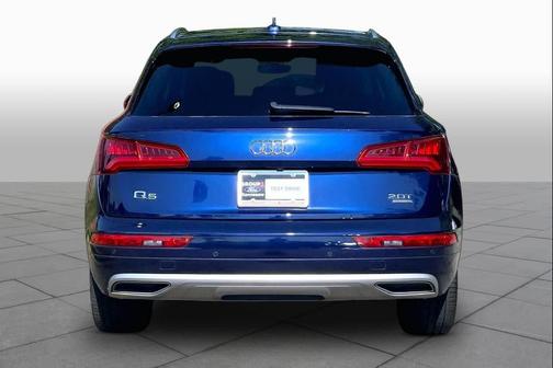 Moonlight Blue Metallic 2018 Audi Q5 2.0T Premium Plus