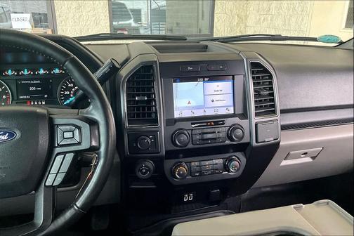 Oxford White 2019 Ford F-150 XLT
