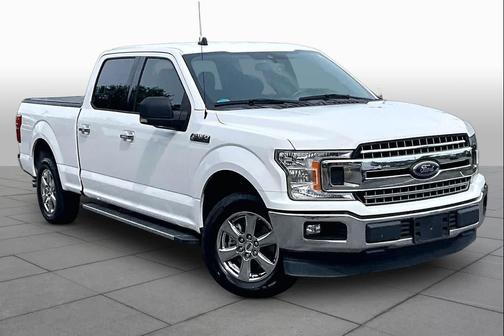 Oxford White 2019 Ford F-150 XLT