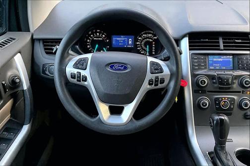2012 Ford Edge SE