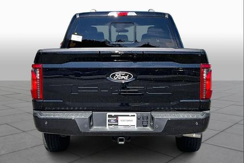 Agate Black Metallic 2026 Ford F-150 XLT