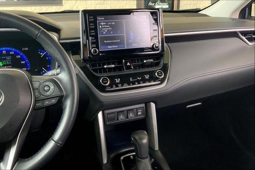 2022 Toyota Corolla Cross XLE