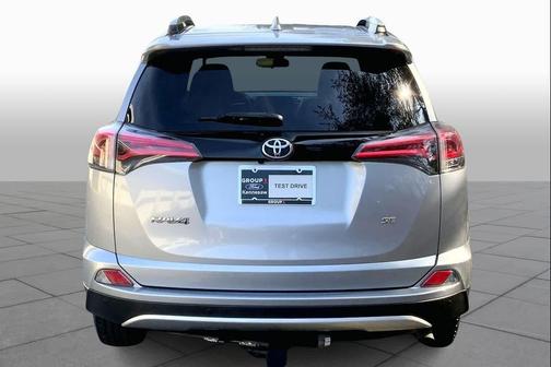 2016 Toyota RAV4 SE