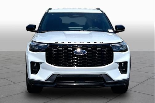 Space White Metallic 2026 Ford Explorer ST-Line