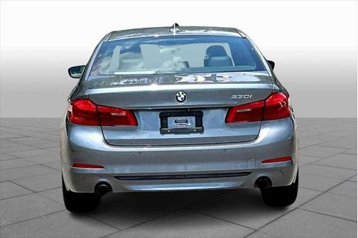 2017 BMW 530 530i
