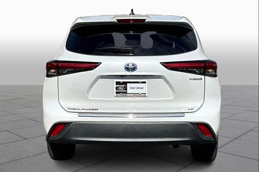 2022 Toyota Highlander Hybrid LE