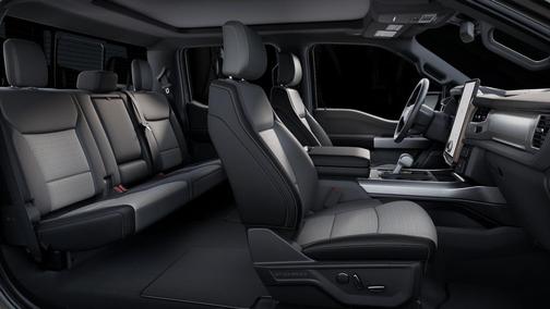 2025 Ford F-150 Lightning LARIAT