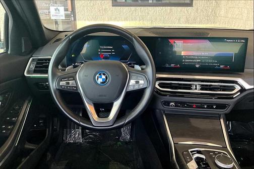 2024 BMW 330e 330e