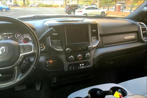 2024 RAM 3500 Big Horn Crew Cab 4x4 8' Box